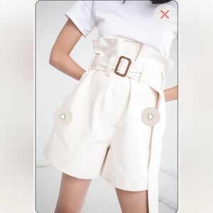 Caron Callahan Dover shorts in cream size large gently used